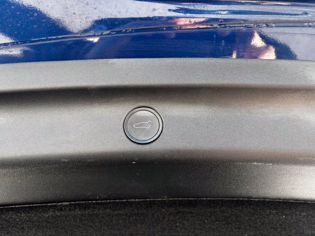 Used 2021 Tesla Model Y Long Range AWD/4WD image 35