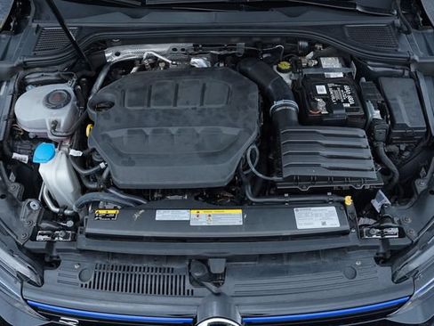 Used 2024 Volkswagen Golf R AWD/4WD image 23
