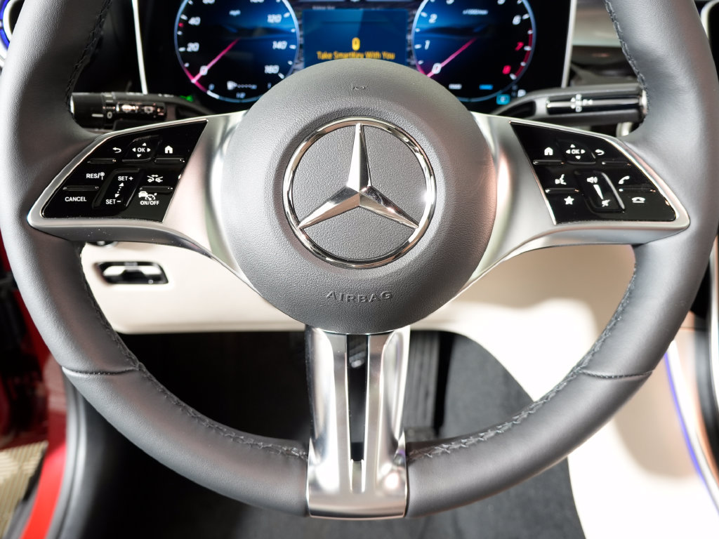 Certified 2026 Mercedes-Benz GLC 300 4MATIC image 16