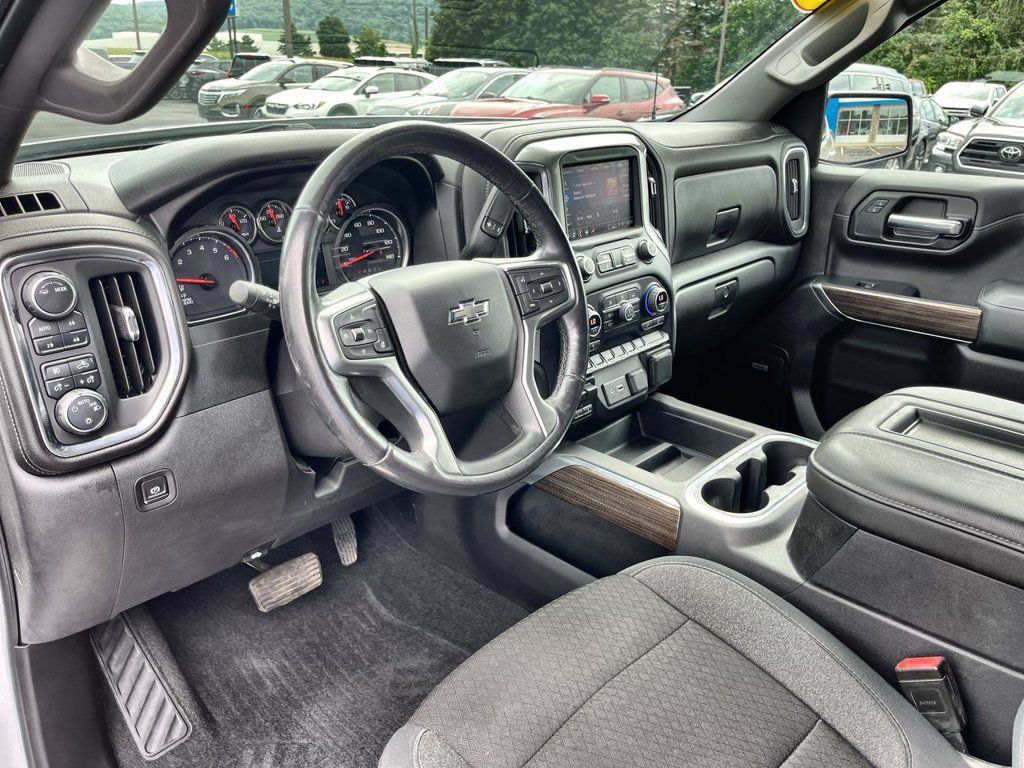 Used 2020 Chevrolet Silverado 1500 RST AWD/4WD image 10