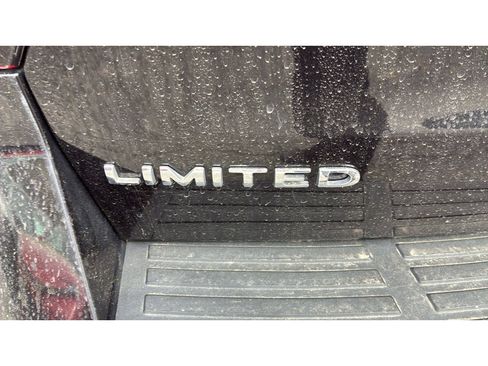 Used 2024 Ford Expedition Max Limited image 8