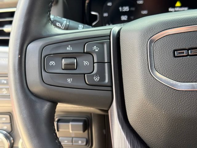 Used 2023 GMC Yukon Denali Ultimate AWD/4WD image 31