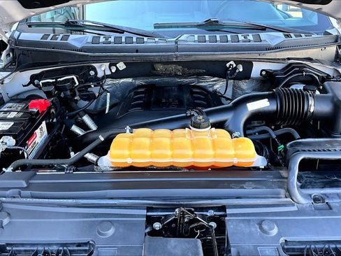 Used 2015 Ford F150 Lariat image 32