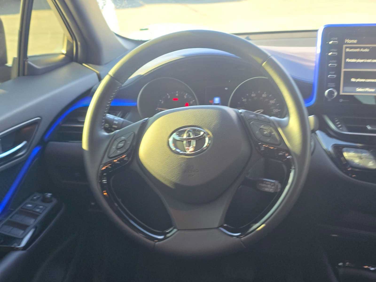 Used 2020 Toyota C-HR XLE FWD image 19