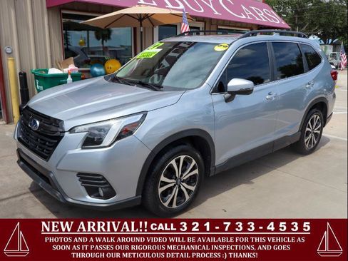 Used 2022 Subaru Forester Limited AWD/4WD image 1
