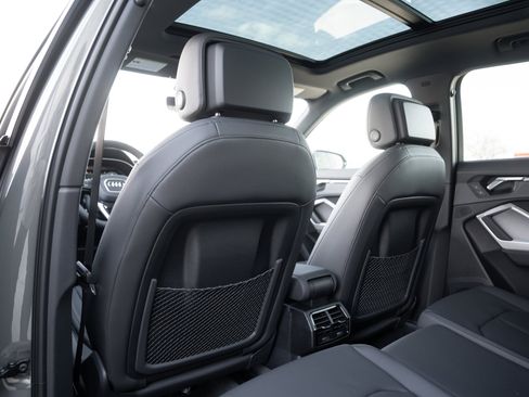 New 2025 Audi Q3 2.0T Premium image 24