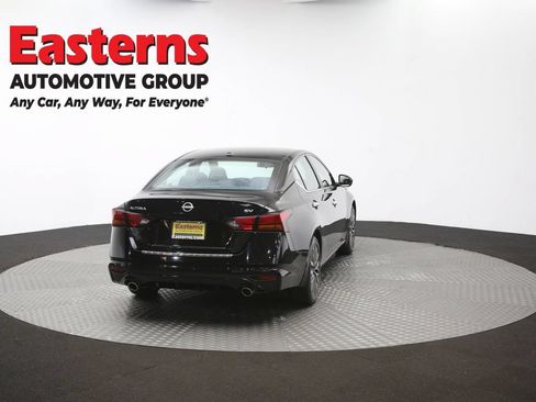Used 2023 Nissan Altima 2.5 SV w/ SV Premium Package FWD image 40