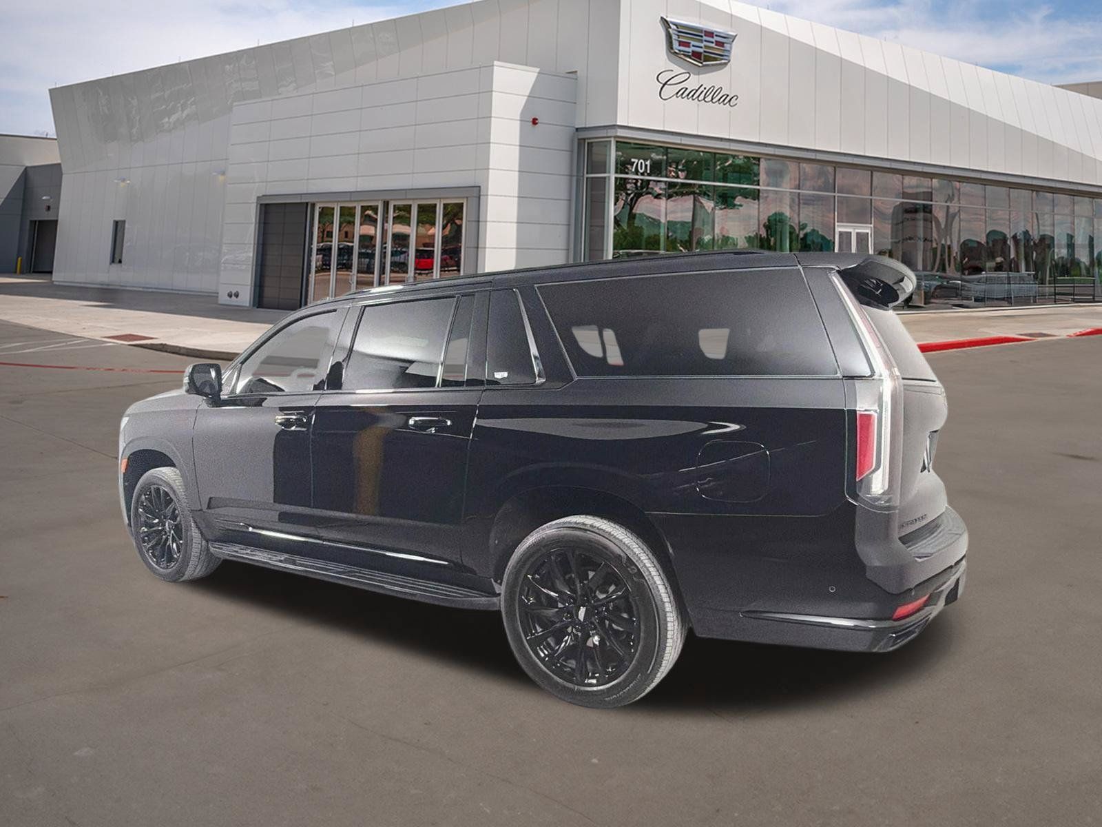 Used 2024 Cadillac Escalade ESV Sport Platinum w/ LPO, ONYX Package AWD/4WD image 7