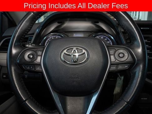 Used 2019 Toyota Camry SE FWD image 17