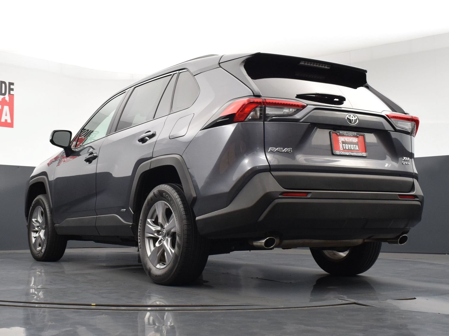 Used 2025 Toyota RAV4 XLE AWD/4WD image 26