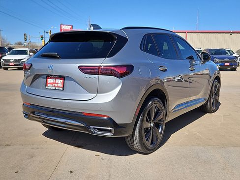 Used 2025 Buick Envision Sport Touring image 3