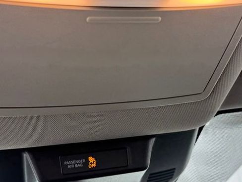 Certified 2023 Nissan Rogue SV image 31