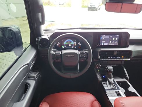 Used 2025 Toyota Land Cruiser 1958 image 25