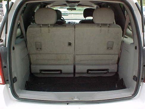Used 2006 Chevrolet Uplander LS w/ Climate Package FWD image 11
