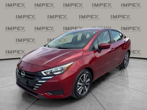 Used 2025 Nissan Versa SV image 1