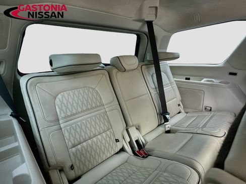 Used 2022 Lincoln Navigator Black Label AWD/4WD image 37