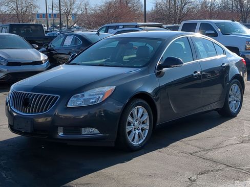 Used 2013 Buick Regal Premium image 10