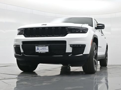 New 2025 Jeep Grand Cherokee L Limited w/ Black Appearance Package image 52