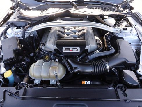 Used 2015 Ford Mustang GT Premium image 23