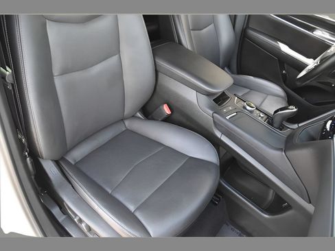 Used 2025 Cadillac XT5 Premium Luxury FWD image 31