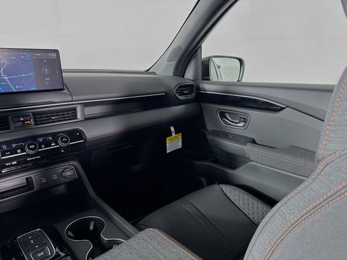 New 2026 Honda Pilot Sport image 28