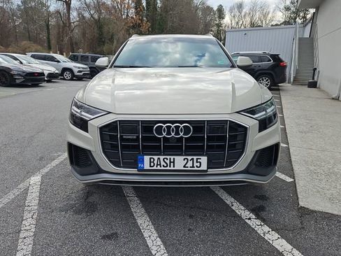 Used 2022 Audi Q8 Premium Plus image 2