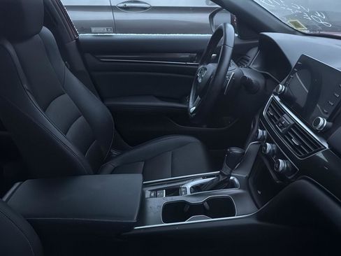 Used 2019 Honda Accord Sport image 4