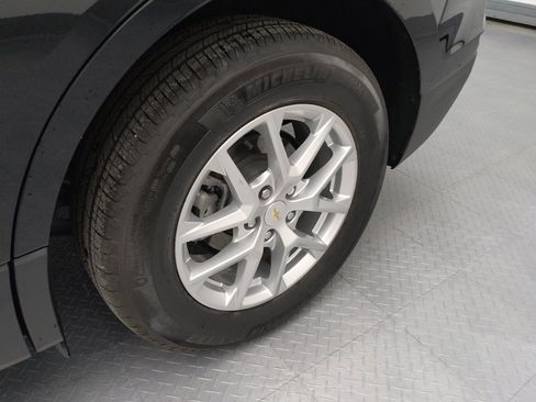 Used 2024 Chevrolet Equinox LS w/ LS Convenience Package image 31