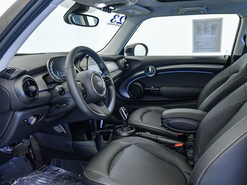 Certified 2023 MINI Cooper 2-Door Hardtop image 17