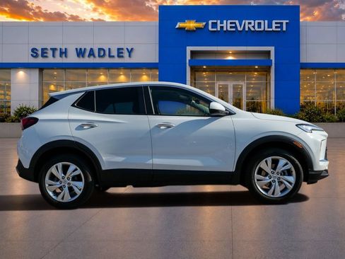 Used 2025 Buick Encore GX Preferred FWD image 8