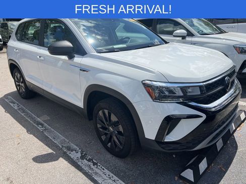 Used 2023 Volkswagen Taos S image 1