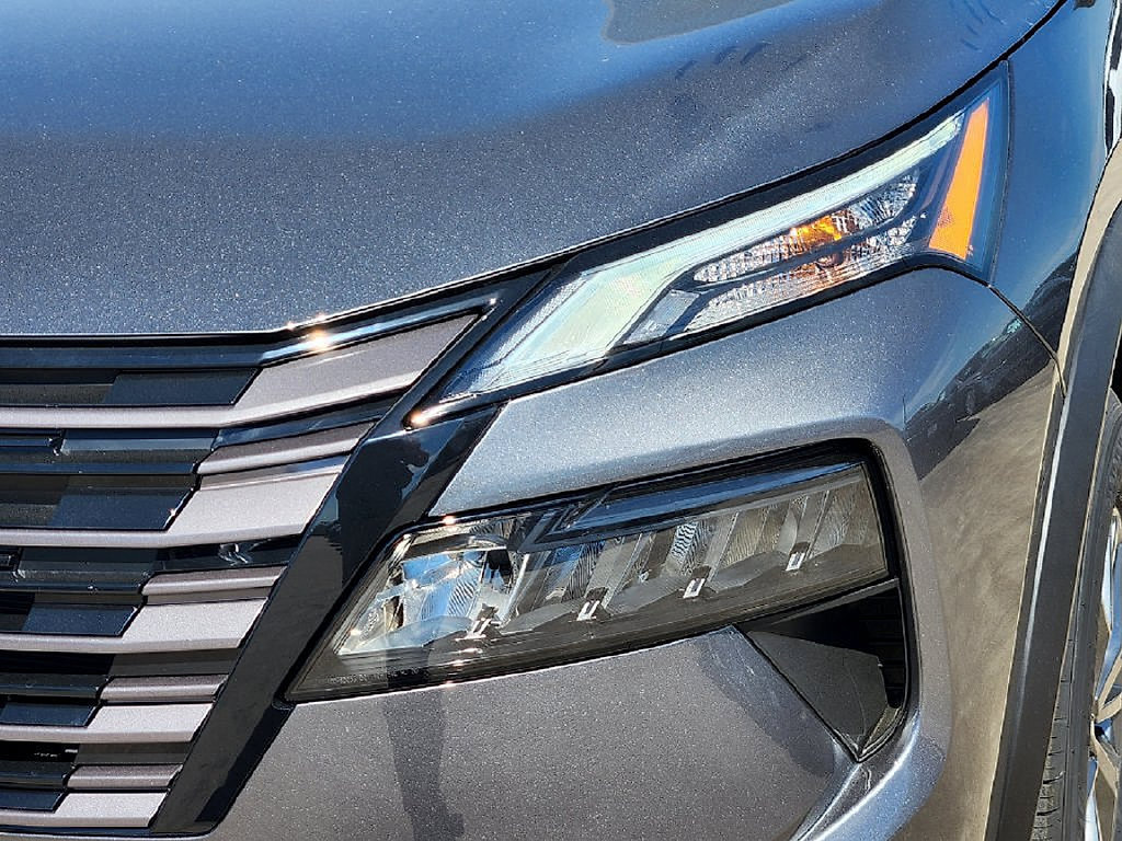 New 2027 Nissan Rogue S FWD image 8