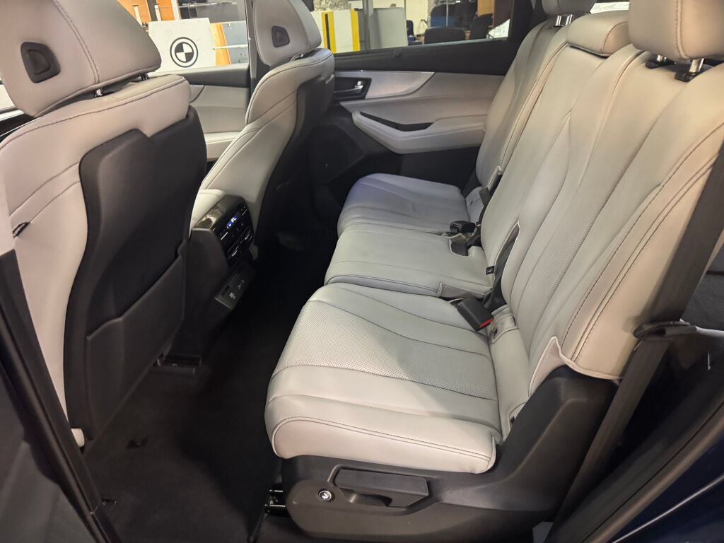 Certified 2024 Acura MDX w/ Technology Package AWD/4WD image 37