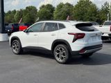 Used 2024 Chevrolet Trax LT w/ LT Convenience Package image 5