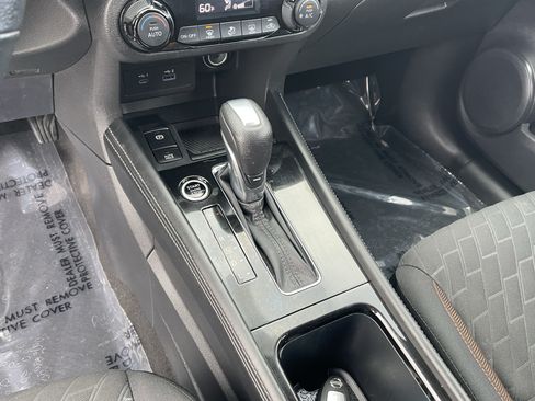 Used 2021 Nissan Kicks SR w/ Interior Electronics Package FWD image 23