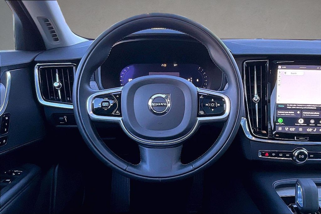 Used 2022 Volvo V90 B6 Cross Country w/ Advanced Package AWD/4WD image 9