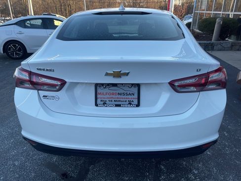 Used 2022 Chevrolet Malibu LT image 4