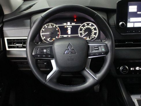 Used 2022 Mitsubishi Outlander SEL image 24