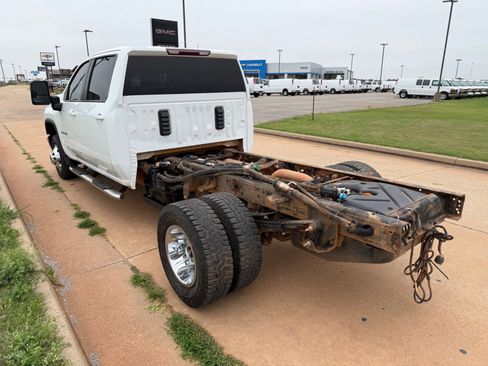 Used 2023 Chevrolet Silverado 3500 LT w/ Convenience Package image 5