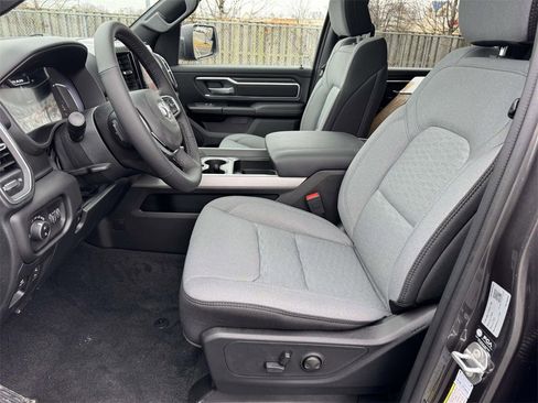 New 2026 RAM 1500 4x4 Crew Cab image 16