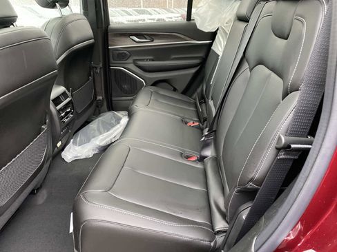 New 2026 Jeep Grand Cherokee Limited image 6
