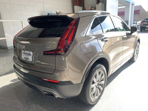 Used 2020 Cadillac XT4 Premium Luxury w/ Driver Awareness Package FWD image 11