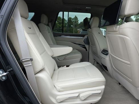 Used 2026 Cadillac Escalade Platinum Sport AWD/4WD image 16