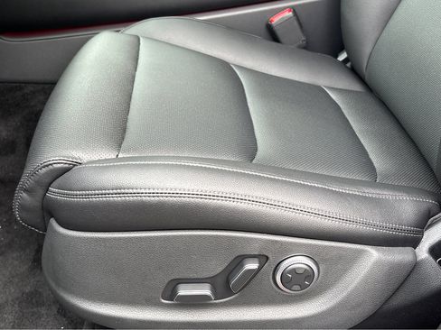 New 2026 Genesis GV70 2.5T image 29