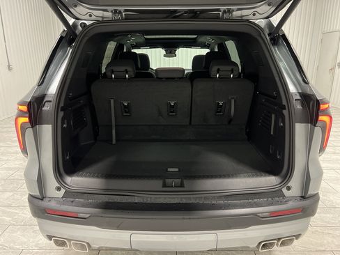 New 2026 Chevrolet Traverse LT w/ Sun and Wheel Package image 27