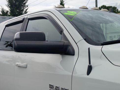 Used 2018 RAM 3500 Laramie w/ Sport Appearance Group AWD/4WD image 11