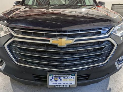 Used 2020 Chevrolet Traverse LT image 54