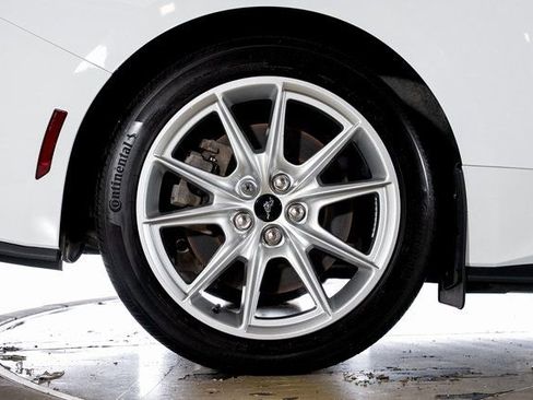 Used 2024 Ford Mustang GT Premium image 16