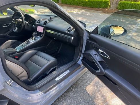 Used 2023 Porsche 718 Boxster GTS RWD image 12