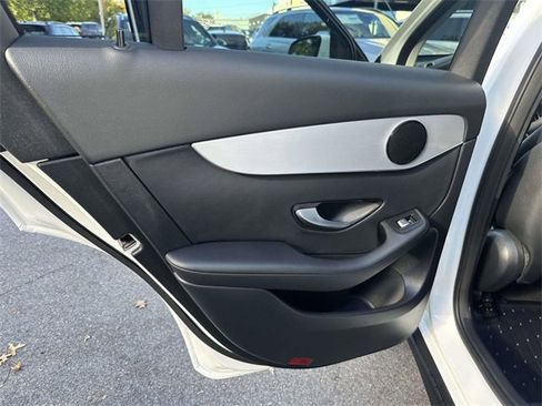 Certified 2022 Mercedes-Benz GLC 300 4MATIC image 17